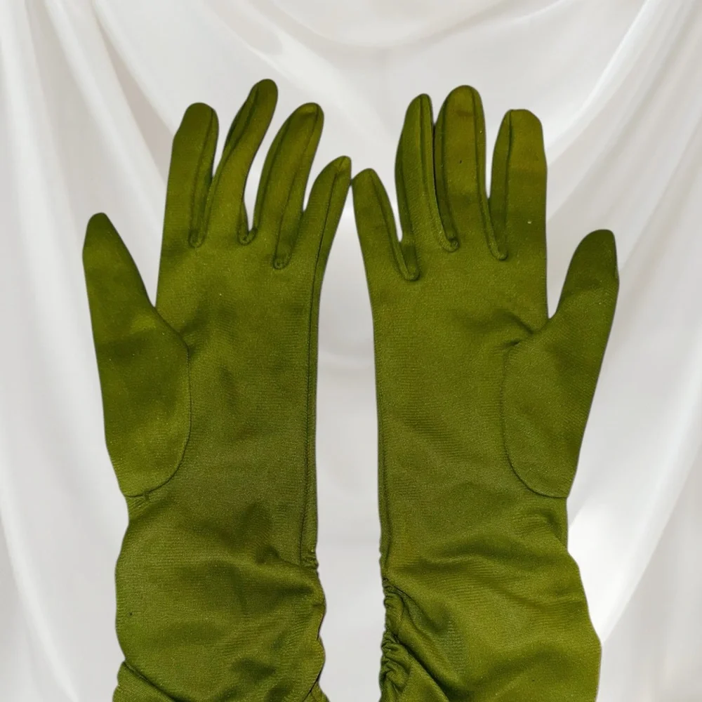 Vintage 1940s Evening Duchess Gloves made in Italy
